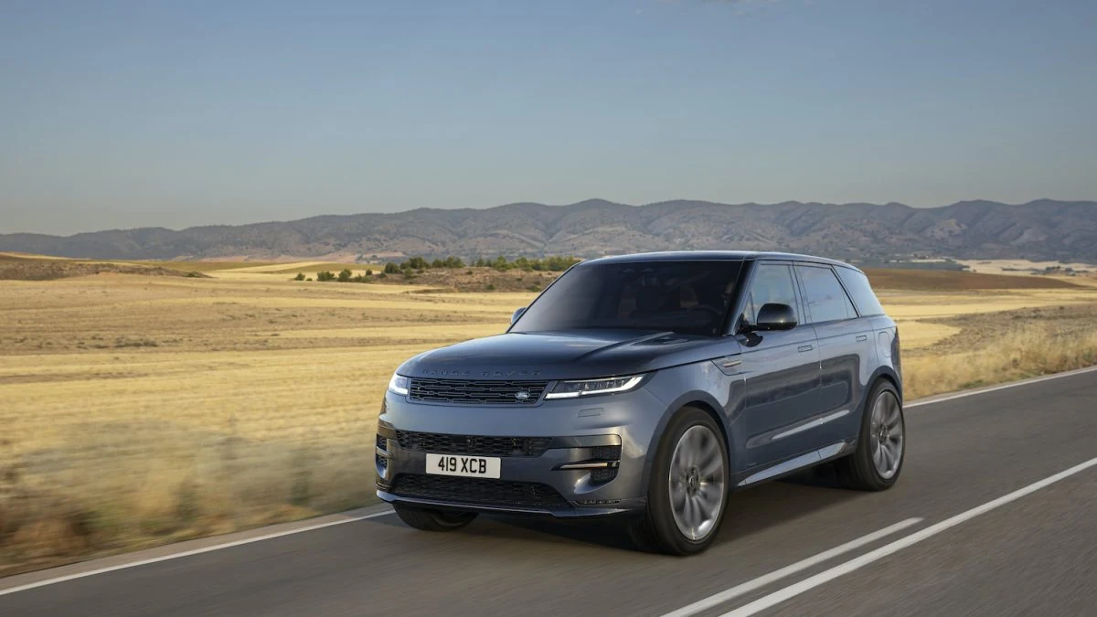 Putting the 2023 Range Rover Sport Through its Paces Around Madrid