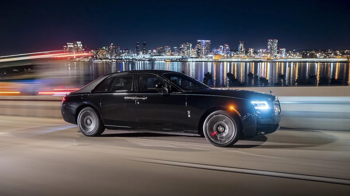 Rolls-Royce Explores its Dark Side With the 2022 Black Badge Ghost