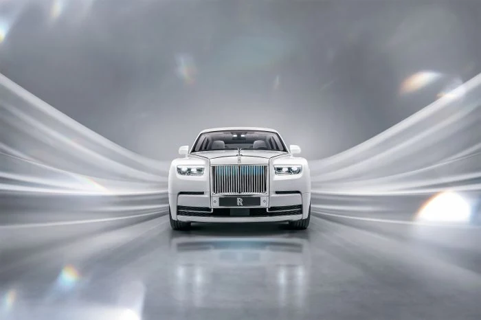 Rolls-Royce Introduces Phantom Series II : A New Expression